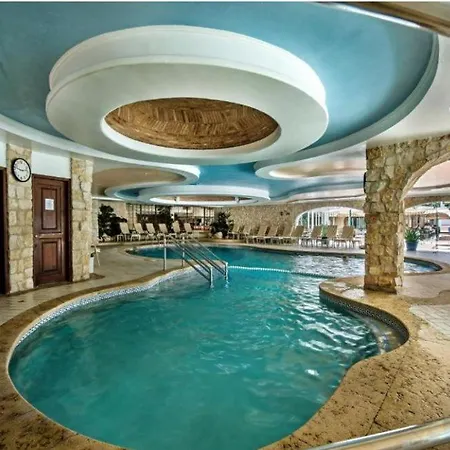 Apartment Four Seasons Country Club *